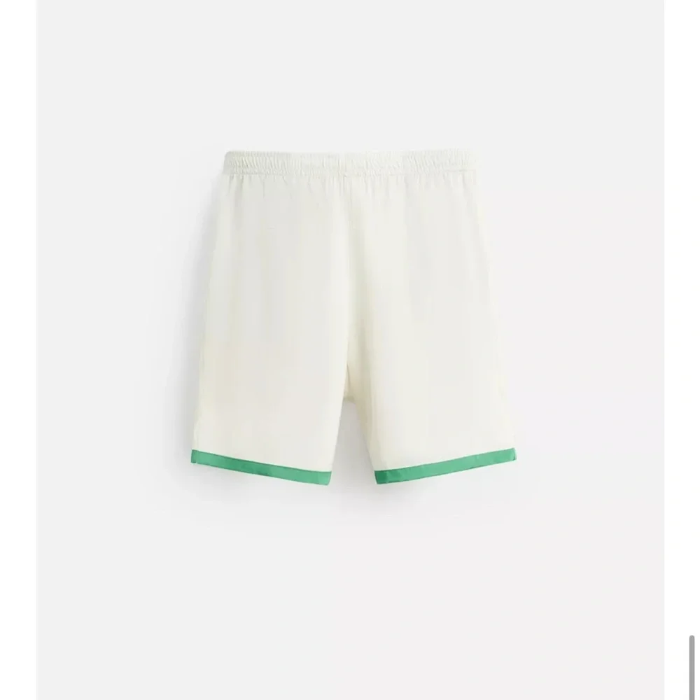 Satin shirt and shorts contrast stripe. Set- Size XL. Cream and Green color - Picture 12 of 13